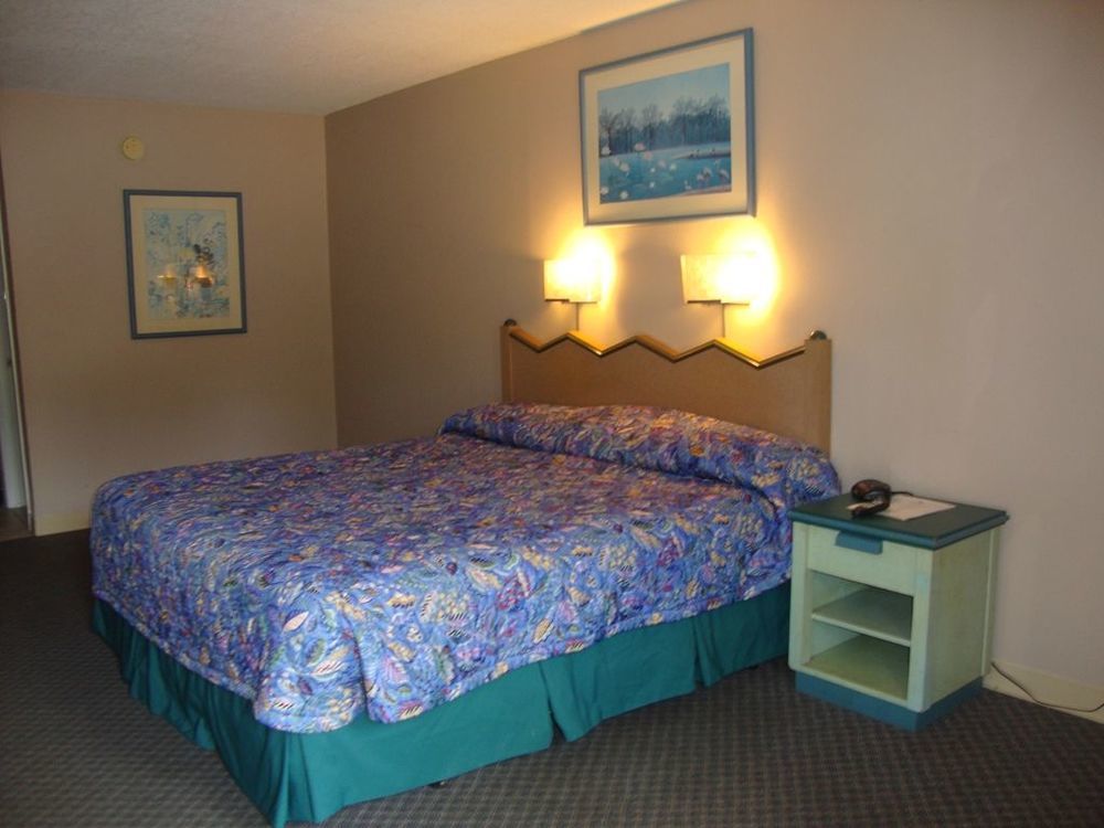 Shining Light Inn & Suites Kissimmee Room photo