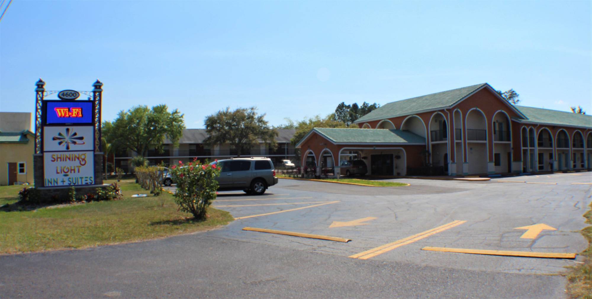 Shining Light Inn & Suites Kissimmee Exterior photo