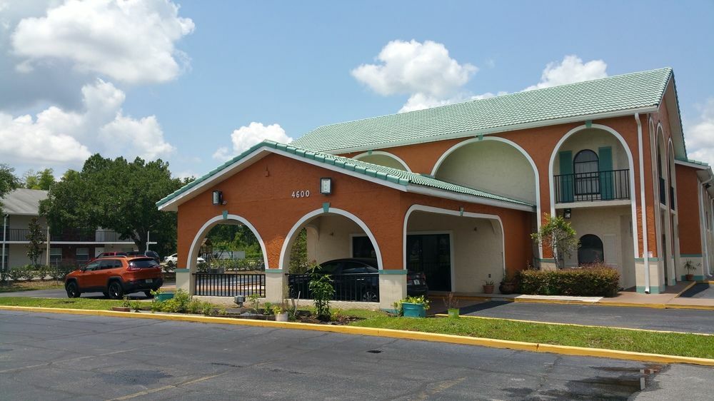 Shining Light Inn & Suites Kissimmee Exterior photo